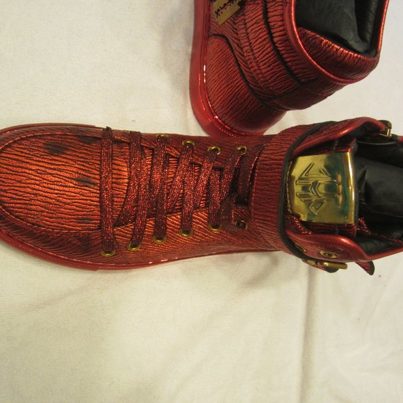 SULLIVAN 24 BY JUMP, NY, COLLECTIBLE RED & GOLD BASKETBALL SNEAKERS - Picture 2 of 16